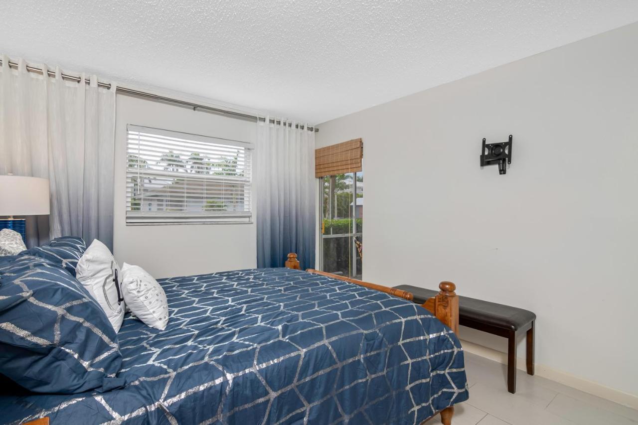 Beach Luxury 805 North North Naples Екстериор снимка