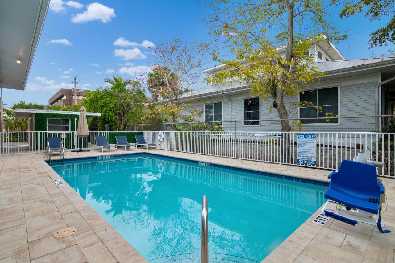 Beach Luxury 805 North North Naples Екстериор снимка