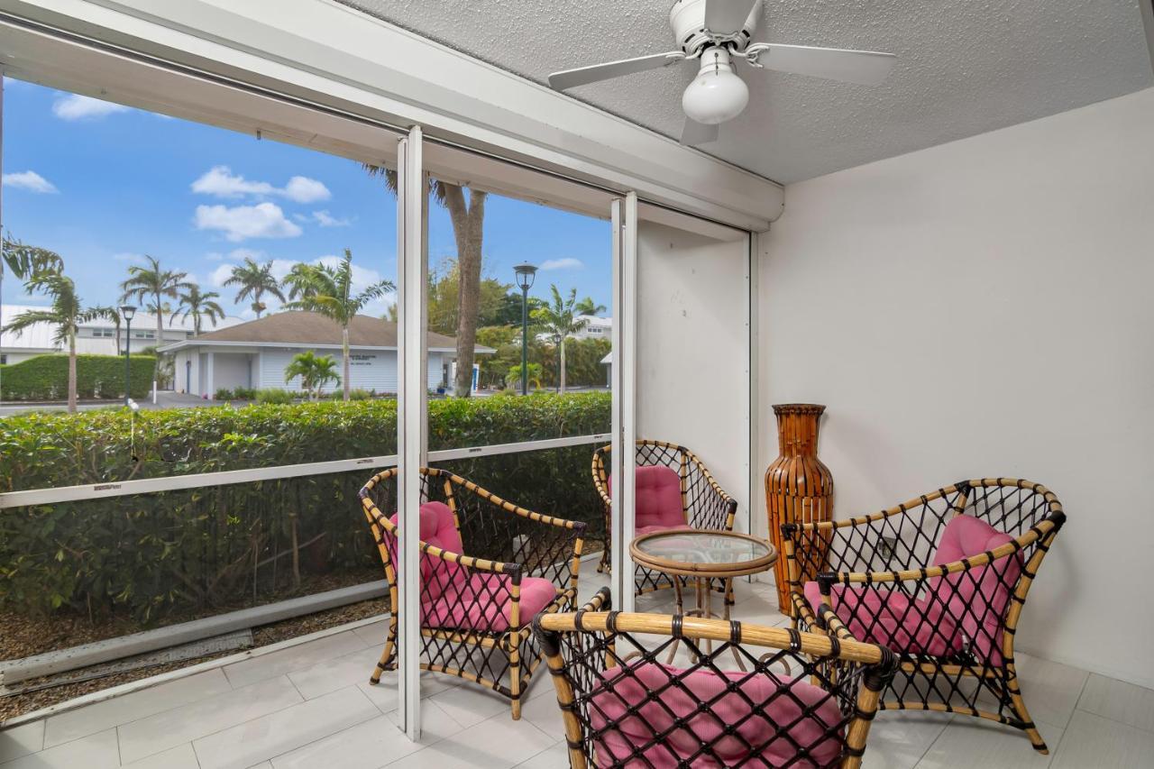 Beach Luxury 805 North North Naples Екстериор снимка