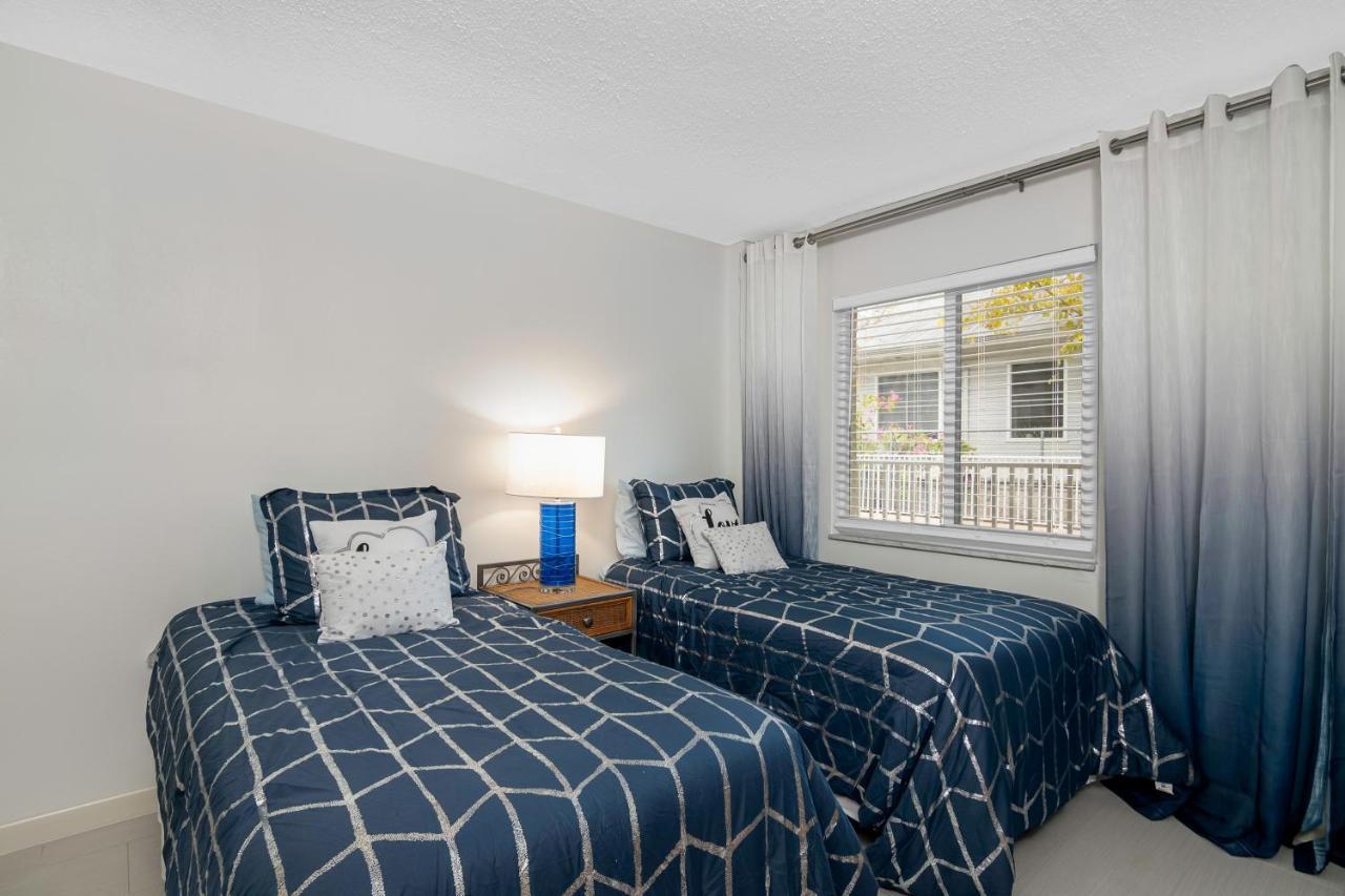 Beach Luxury 805 North North Naples Екстериор снимка